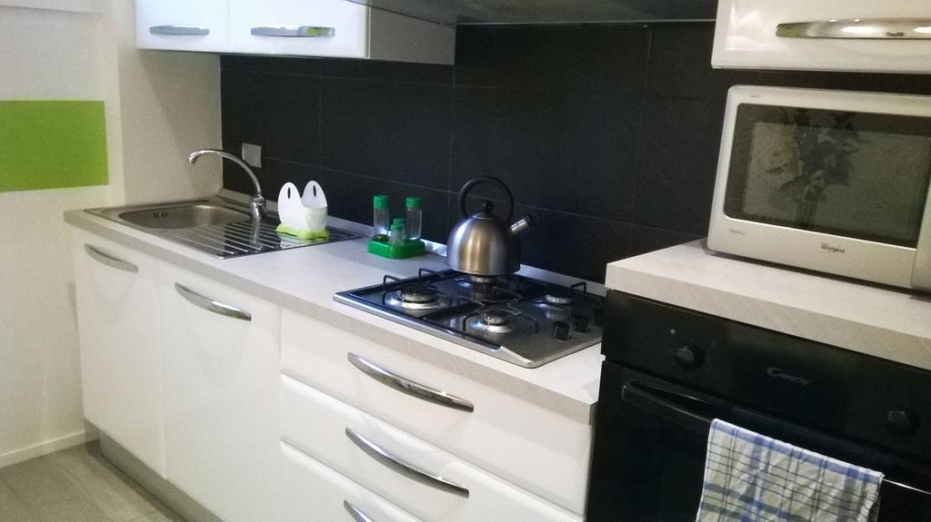 Lungotevere Holidays Рим Екстериор снимка